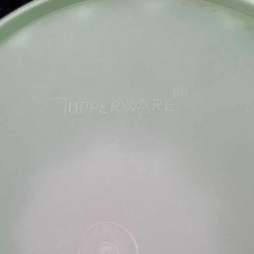 VINTAGE 3 PIECE TUPPERWARE JELLO MOLD ICE RING MINT GREEN.  1202, 1201, 1203